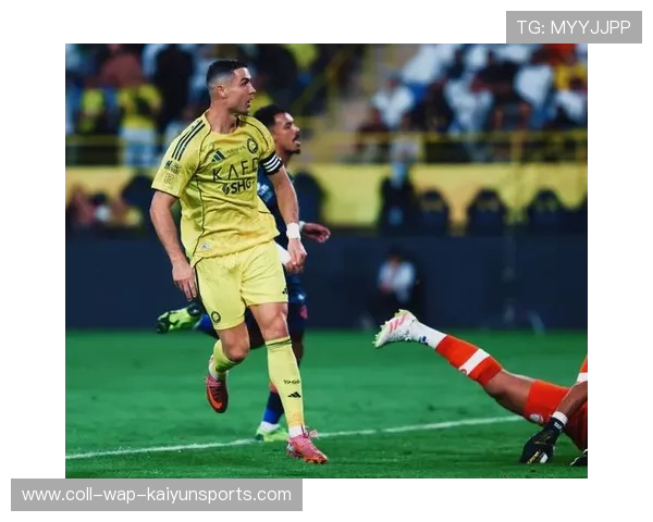 利雅得胜利主场大胜，C罗贡献一传一射，利雅得足球