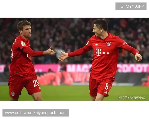 德甲拜仁配合默契，前场连续制造威胁